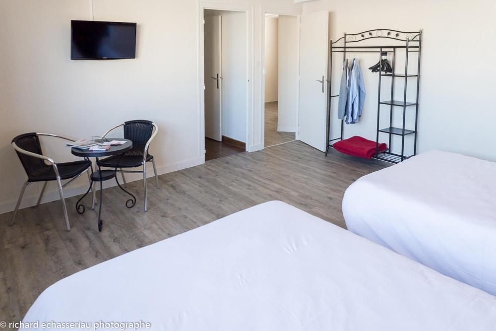 לה-רוש-סור-יון Hotel De La Vendee מראה חיצוני תמונה